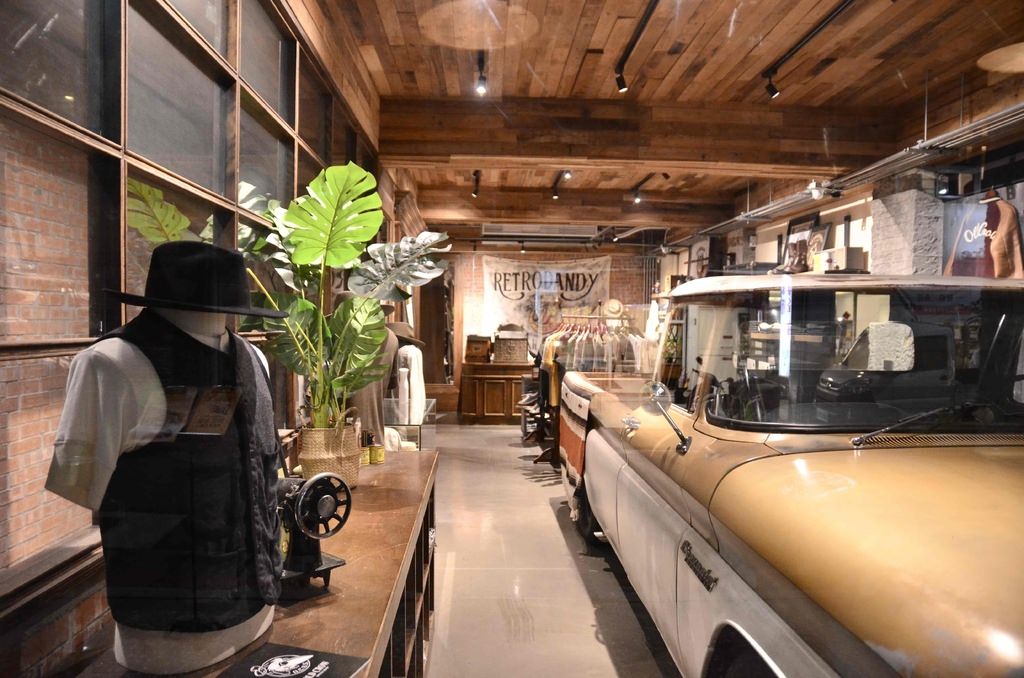 Blind pig 盲豬餐酒館 門口02